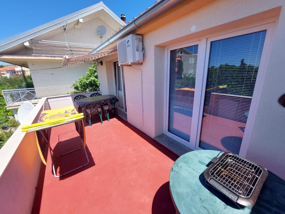 Apartmani Toni Vodice Zewnętrze zdjęcie