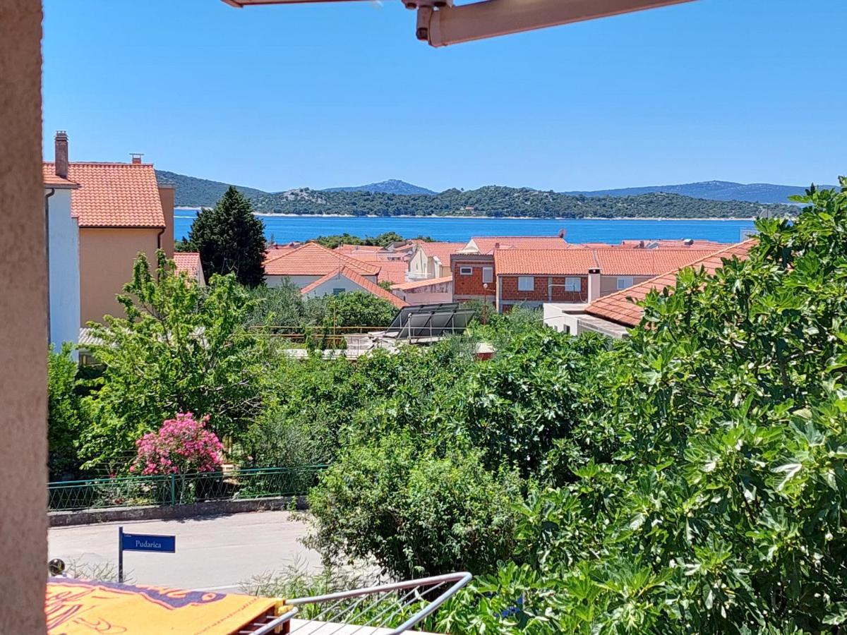 Apartmani Toni Vodice Zewnętrze zdjęcie