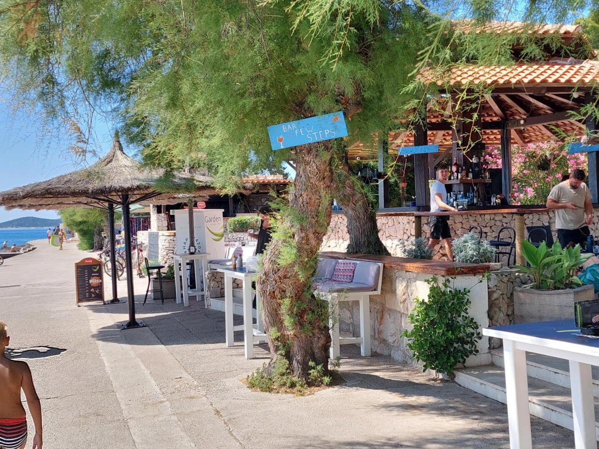 Apartmani Toni Vodice Zewnętrze zdjęcie